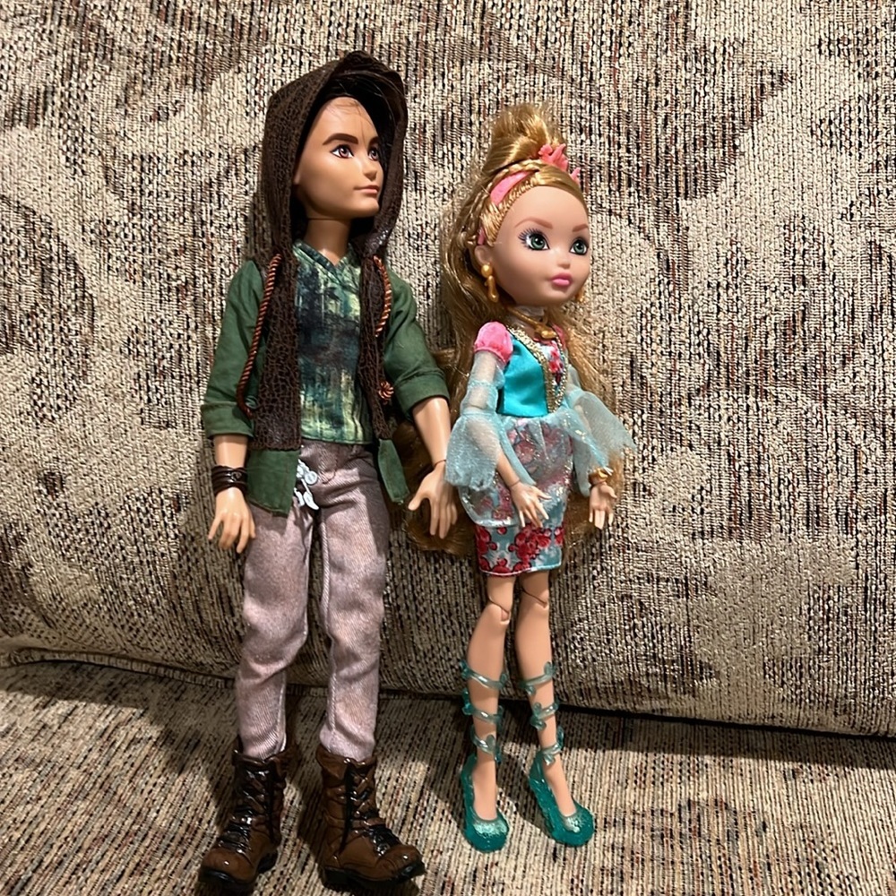 Mattel Ever After High Ashlynn Ella and Hunter Huntsman Fashion Doll, 2-Pack - Picture 10 of 16
